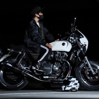 関西を拠点にバイク乗ってます!バイク垢はフォロバ100%無言フォロー歓迎! 【バイク歴17年生】CL50→KLX125→JADE250→エストレヤ250→ VERSYS-X 250 TOURER→CB1100・SC65¦アニメ/コスプレ/DJ/バンド/サックス¦ GeekRiders/ 木津猿園/姫丸興業