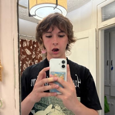 scrabblepurse's profile picture. 2003 they