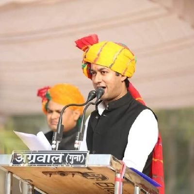 Socio- Political Activist | Post Graduate | Passionate Ambedkarite | Son of Farmer | Cricket🏏 analyst | Who is believe in Indian constitution pls🙏 follow me