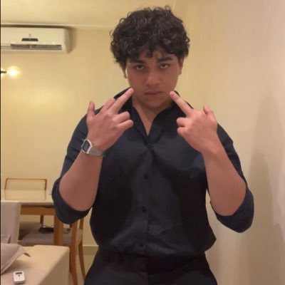 bigpoisonhead's profile picture. Poison, cadu, macaralho do twitter, tenho vários nomes e provavelmente te conheci na minha antiga conta