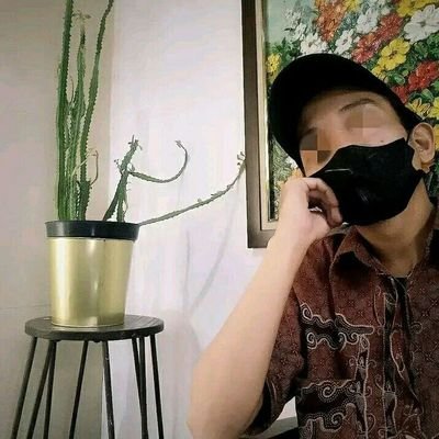 Imajinasi lebih penting dari Pengetahuan..
- einstein