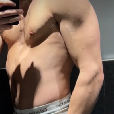 m0986544's profile picture. 25 y/o male, always horny
