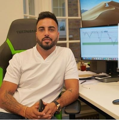 Award Winning Trader, Swing / Day Trader, Blockchain Expert. Join Our Community To Learn How To Become A Profitable Trader, Financial Independence Is The Goal.