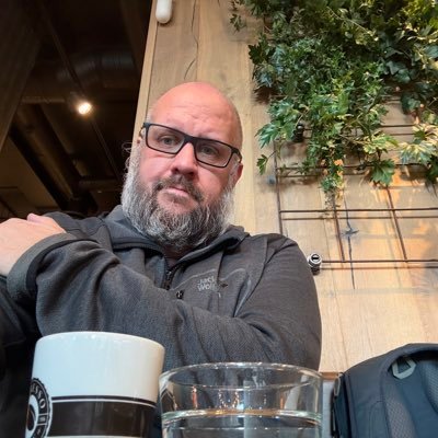 stv_pytlik's profile picture. 🇺🇸 in 🇩🇪 • Medieval History • Classical Music • Linguistics/Languages • 🇺🇦 • Environmental Issues • Religion