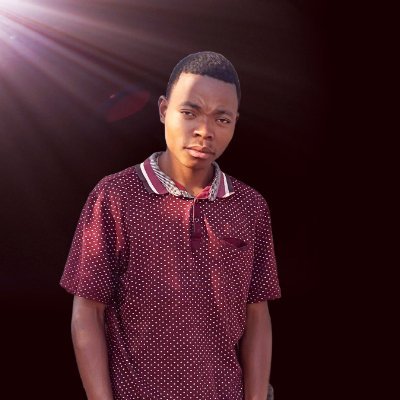 MaydeneQ's profile picture. cantor