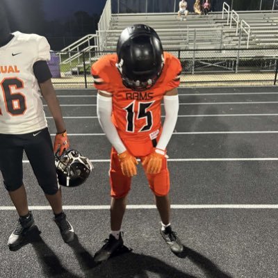 God First | 5’10 | 175 | Co 28| Manual High School | Peoria IL | OLB | RB @jsrviswofford@gmail.com