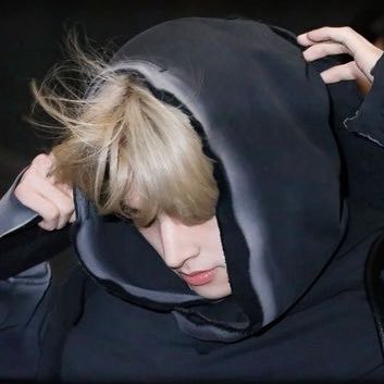 i2ikeu's profile picture. #jakewon