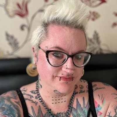 ā¤ļø @Vikki_Krash is my Pumpkin Spice. š°šš° #IAmEnough. They/She/He/It. artist of sorts.