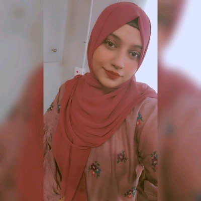MadihaMukhtar23's profile picture. 