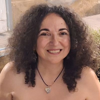 twitinuca's profile picture. Me gusta el cine, las series, la música, la literatura, el arte...y la política.