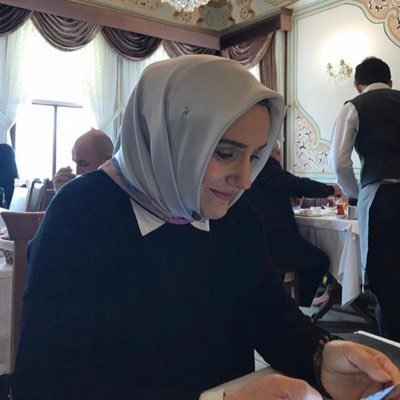 Osmanlı Türkçesi /Tarih / Edebiyat/ Sanat / Gezi / Kültür -Ezeli ve Ebedi Kendi Halinde biri. Edeple gelen lütufla gider.