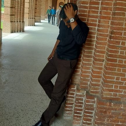 Sidhant590's profile picture. poetry 🕯️
Indian 🇮🇳
sanatani,🚩
        Coldplay ❌ Gulam ali📻