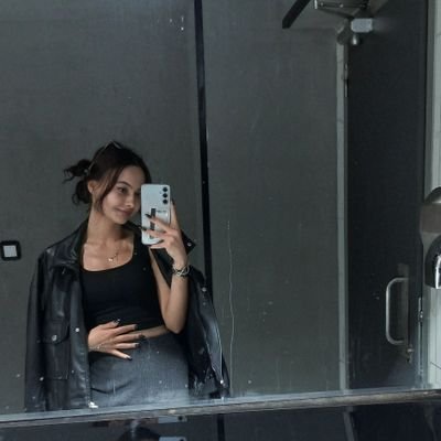 olmez30281's profile picture. 