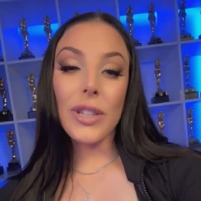 I'm mistress Cynthia professional dominantrix & owner of my slave resident ❤️ ❤️❤️