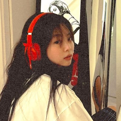 blinkionce's profile picture. sommelier de GL, gg stan e cultura pop