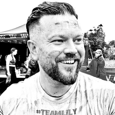 I enjoy strong coffee, deadlifts and goals in the Tilton.
3x London Marathon runner, Mountain Climber and former bodybuilder.