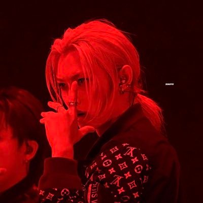stay e fã de ordem!! | 18y | felix collector e utted 💛🐥 | ot8 biased
