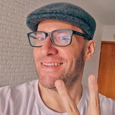 Edito uns podcasts na Aerolitos e falo umas bobagens la no Tem na TV Podcast.
https://t.co/ChRrxmDkwy