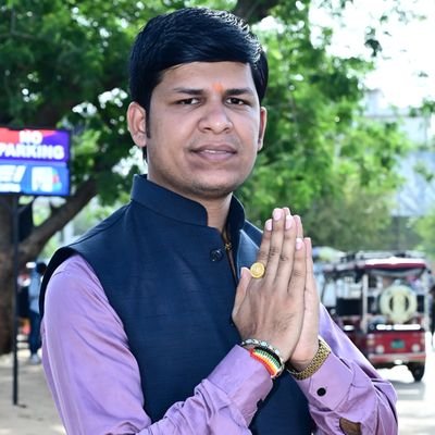 Journalist | Chief Editor - @padmavatmedia and @jainstationnews | National President Media Cell - Anti Corruption and Crime Control Committee | Police Mitra.