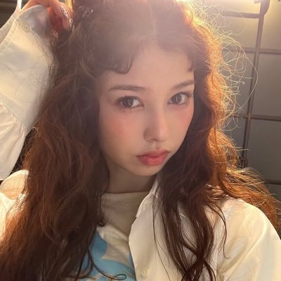 roiconicr's profile picture. I vibe with all the girls