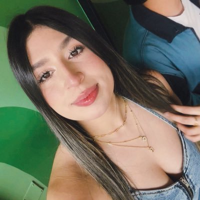 yossaphire's profile picture. cinéfila y amante del arte