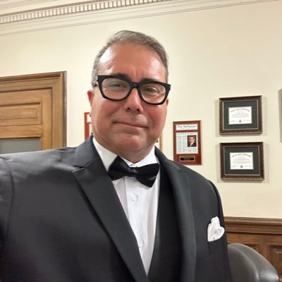 Adrian Cortes: state senator, father, public school educator, university prof. & frmr city mayor. Opinions=my own. Re-tweets 4 learning; not=support.