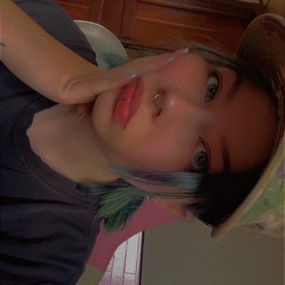🔞nsfw!! || 24 || they/them || emo cutie || not a girl || backup: @convolutedead2 || check my link⬇️