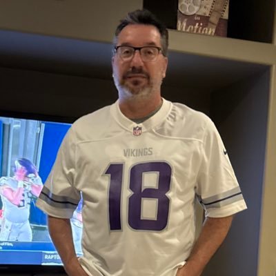daxamillion84's profile picture. #LetsGoOilers #SKOL Golfer some days . Amateur backyard BBQ meat smoker…but getting better!!