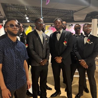 Man of Faith. ✝️ Musician. 🎹Sports lover. 🏀🏈Fisherman. 🎣 . Trash Talker 🗣️Dem boyz🤠 thunderup⚡️