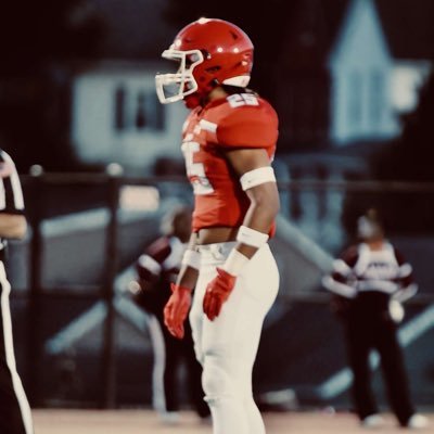 CO🎓27 Height- 6ft weight- 190 LB/ss @Dubuqueseniorhighschool 40- 4.75/ email Georgesandiford86@gmail.com