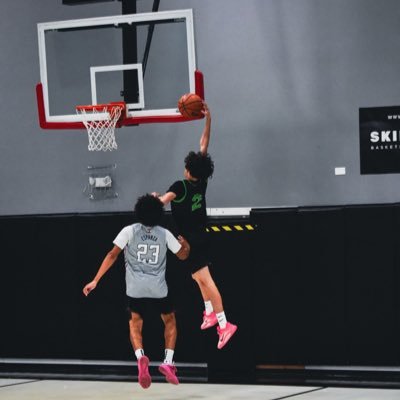 cmo_444's profile picture. 6’1 | 140 lbs | class of 2027 | pg/sg | Peoria HS