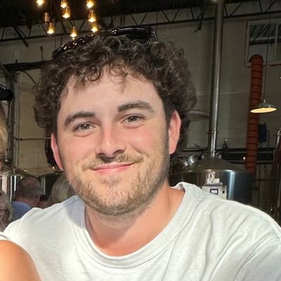 PEC | Ontario Tech Teacher Candidate | TMU Grad | Fanatic Sports Fan