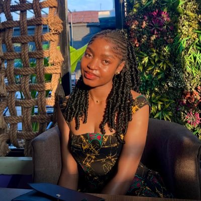 Igbo❤️ D.Pharm student👩🏼⚕️ Obiagirlie, onye chop life🙃