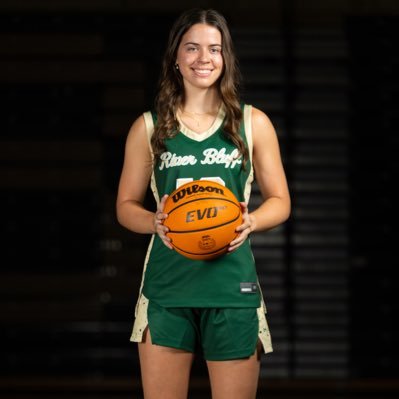 River Bluff Varsity Basketball #10 | 5’10 guard | C/O: 2026 | 5.195 GPA| insta: meghantucker_bb | meghantucker2026@gmail.com