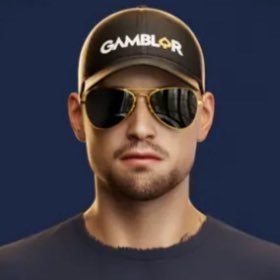 @GreenVisorGang Founding Father & CM #Poker is life @GoldenBaboons @GamblorCasino https://t.co/Rt9ycAQGlz DA Chicago BEARS! 🐻