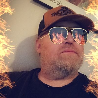 Thunder_Gd_'s profile picture. a left-handed gemini, it's a superpower you know you want it come get some. Kansas City, Missouri