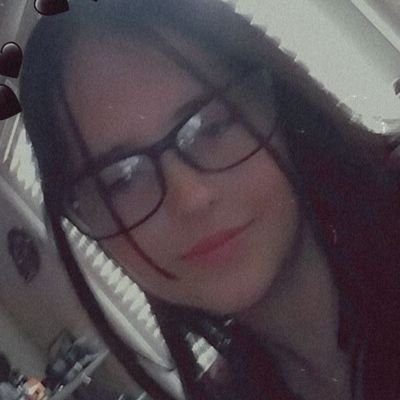 ash_lovesmusic_'s profile picture. ✨22✨️
5sos and coffee are my top two favorite things