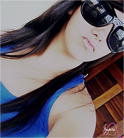Beije. Ame. Odeie. Brigue. Sorria. Sinta. Grite. Chore. Faça amigos. A vida só é uma e passa rápido, pare de deixar pra depois.