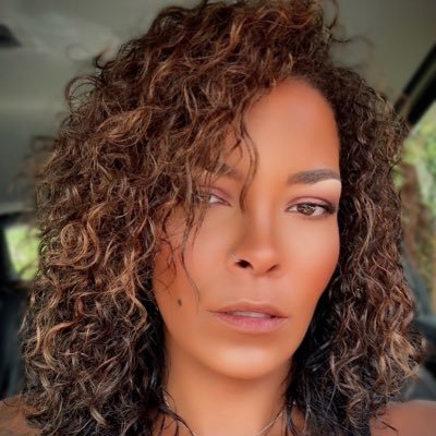 cinnamon_onyx's profile picture. I follow mainly the real life train wrecks from YouTube lol