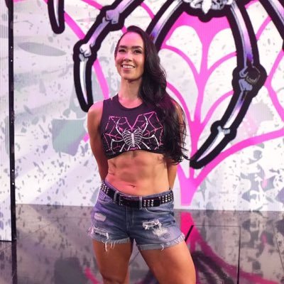 have the hottest husband! crazy chick! could find me skipping the ring 💜🖤🩷