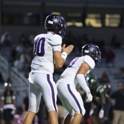 Amador Valley HS (CA) | QB | 2028 | 6’2 180lbs | GPA 3.5 | Cell: 925-352-0236 |