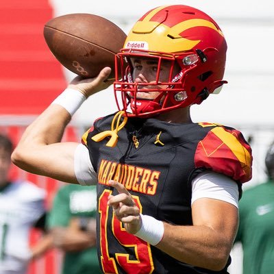 Clearwater Central Catholic // 5’11” 180lbs. // 2027 // Coach Harvey @CoachCHarvey // NCAA ID #2307952202 // # 727-207-1711 //recruitseanhickey@gmail.com