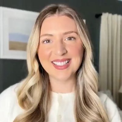 UGC creator with over 12 years of experience in sales and marketing 👩🏼💻 ✨AmandaMartinCreatives@gmail.com