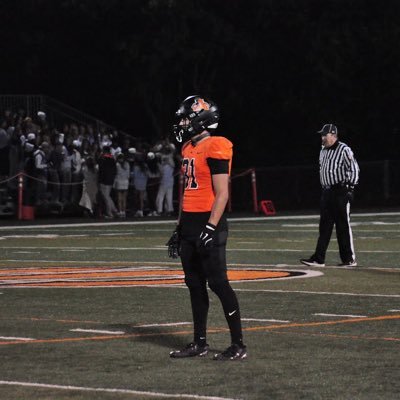 reidwilliams_13's profile picture. 6’1 195| ‘27 SS/OLB| Libertyville High school | 2 sport athlete | TNT Ignite | 847-651-2496    reidmw2008@gmail.com
