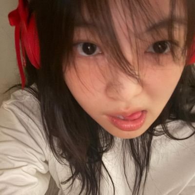 rubyjen_ie's profile picture. 