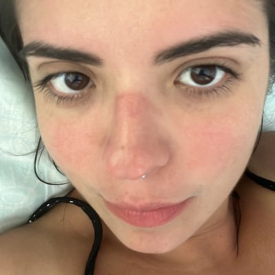 e até quem veio na intenção de me atrasar, fortaleceu. eu não tenho inimigo, apenas alguns fãs confusos