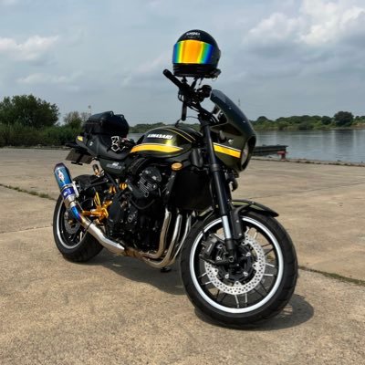 🦠#KAWASAKI 大好き緑病感染者|介護福祉士🧑🏻🦽|🏍#Z900RS 20年式 |ときどきツーリング・カスタム|SSにも乗りたい🏍️|🎸Brayme🎶|ツムツム🎮|バイク乗りの方と楽しくおしゃべりができれば幸いです😁