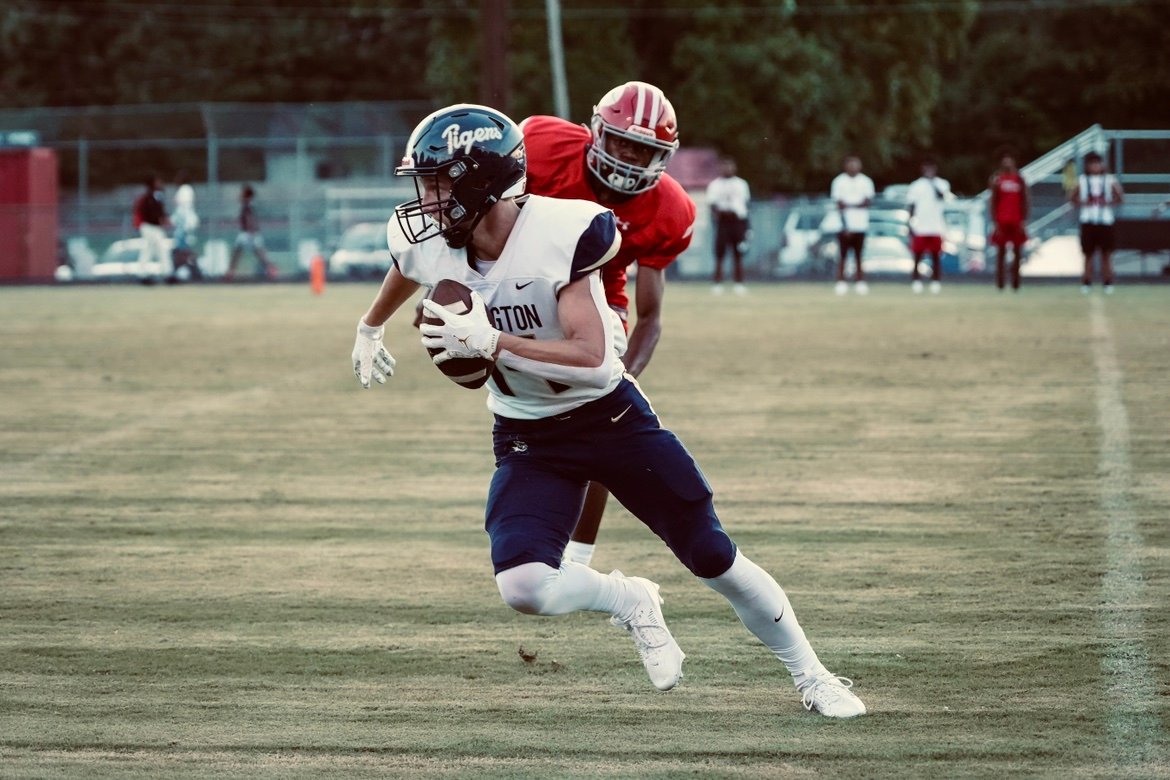 2027 | Athlete | 6’1 | 180 lbs | Arlington High School, TN | Football #14 | WR, Baseball #17 | MIF | RHP