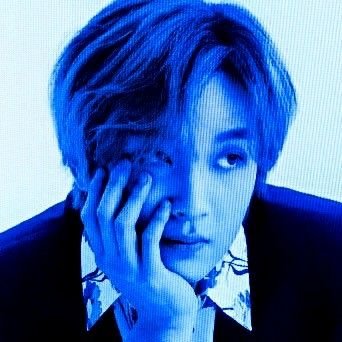 💫 . . . ⇢ to the dreamers & lovers of the night ✧•°▪︎ 21 (she/her)