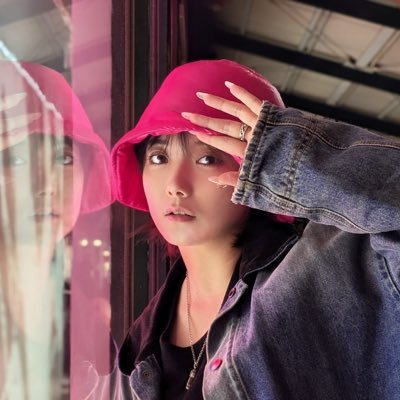 女優・アクション・声優・MC・プロデュースなど。タトゥーとタバコと酒とバイク 👉出演)#ロードオブザリング #アサルトリリィ #仮面ライダー 👉MC)#キングダム #ドラゴンボール #サンドランド お仕事のご依頼✉️https://t.co/8Qo62R4IiQ.1992@gmail.com